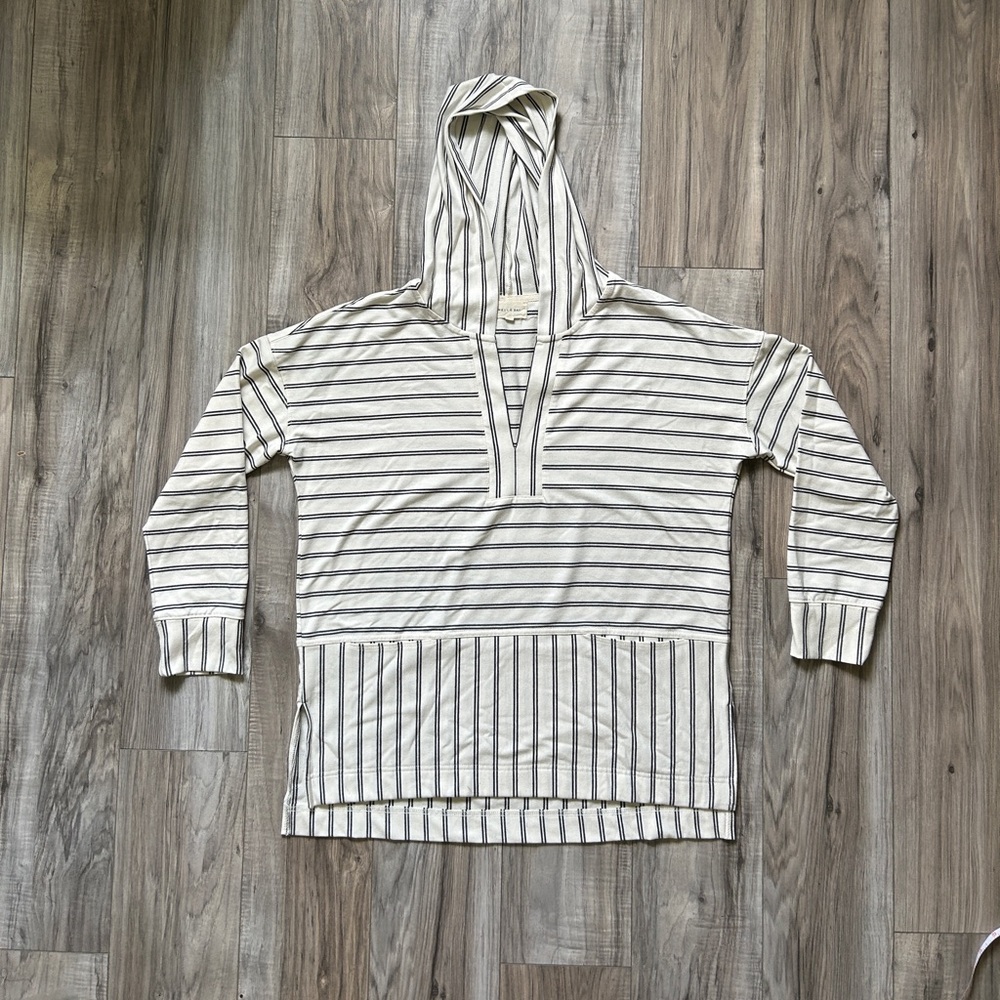 Melló Day White Hooded Sweater